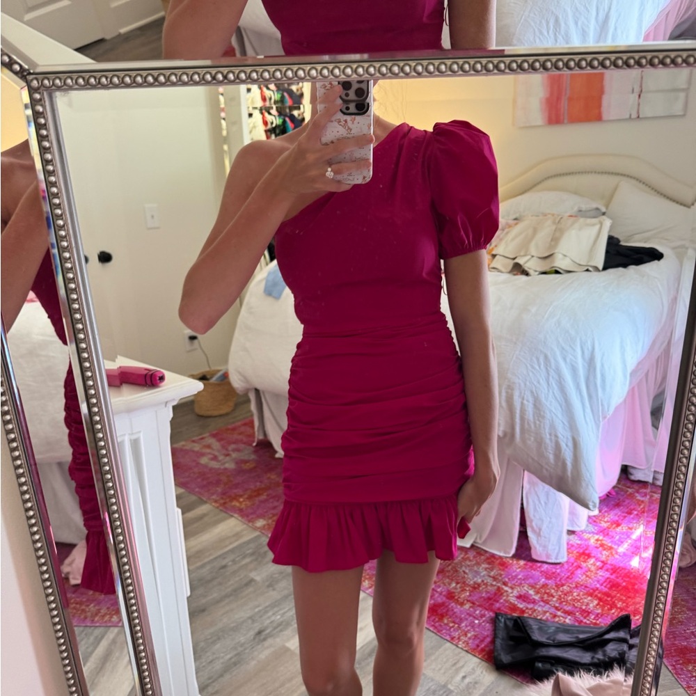 One shoulder pink dress